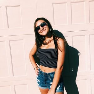 Meet your Posher, Madison